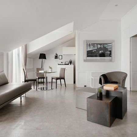 Montenapoleone Suites Milan Luaran gambar