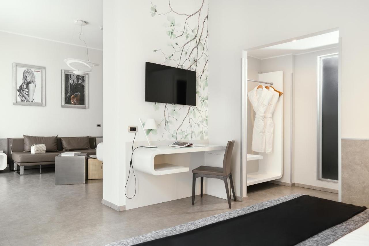 Montenapoleone Suites Milan Luaran gambar