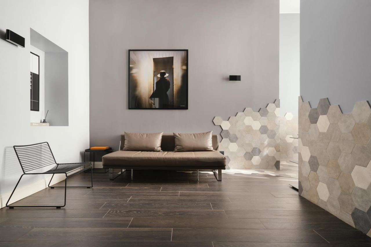 Montenapoleone Suites Milan Luaran gambar